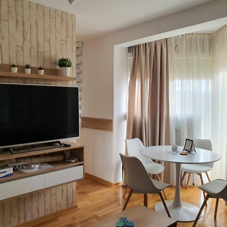 Andjelka A26 Apartment Veliko Gradiste Exterior photo